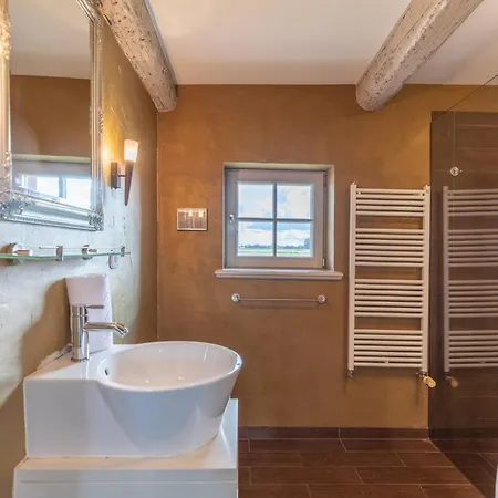 Reethus Koldenbuettel Hollbullhuus